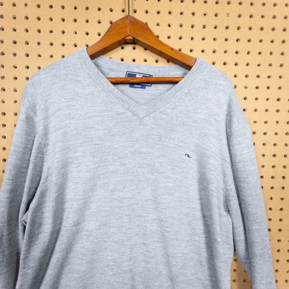 Vineyard Vines‎ Performance Light Gray Merino V-Neck Sweater Whale Logo Large